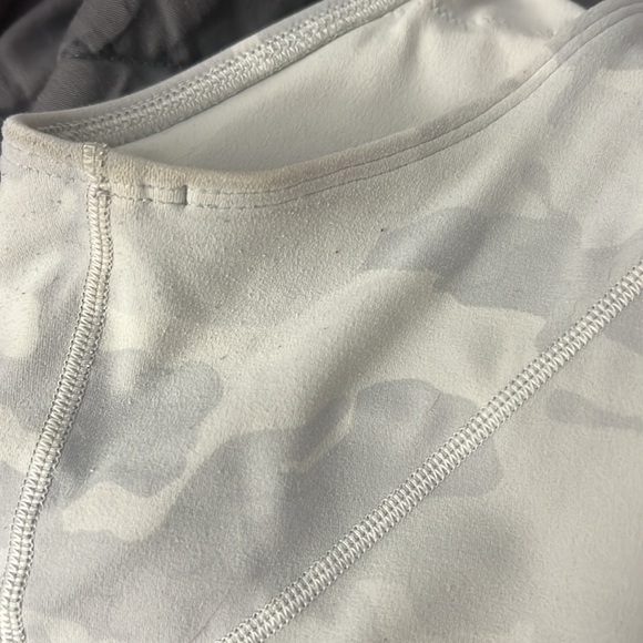Lululemon Align tank, 10, white camo print - Picture 5 of 11